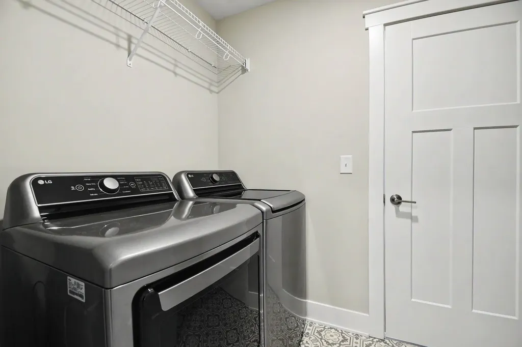 3383 Kings River Street SW Wyoming City MI 49418