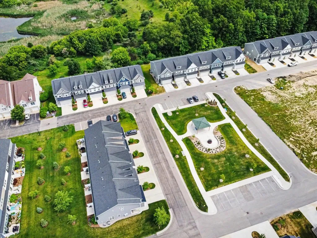 3383 Kings River Street SW Wyoming City MI 49418