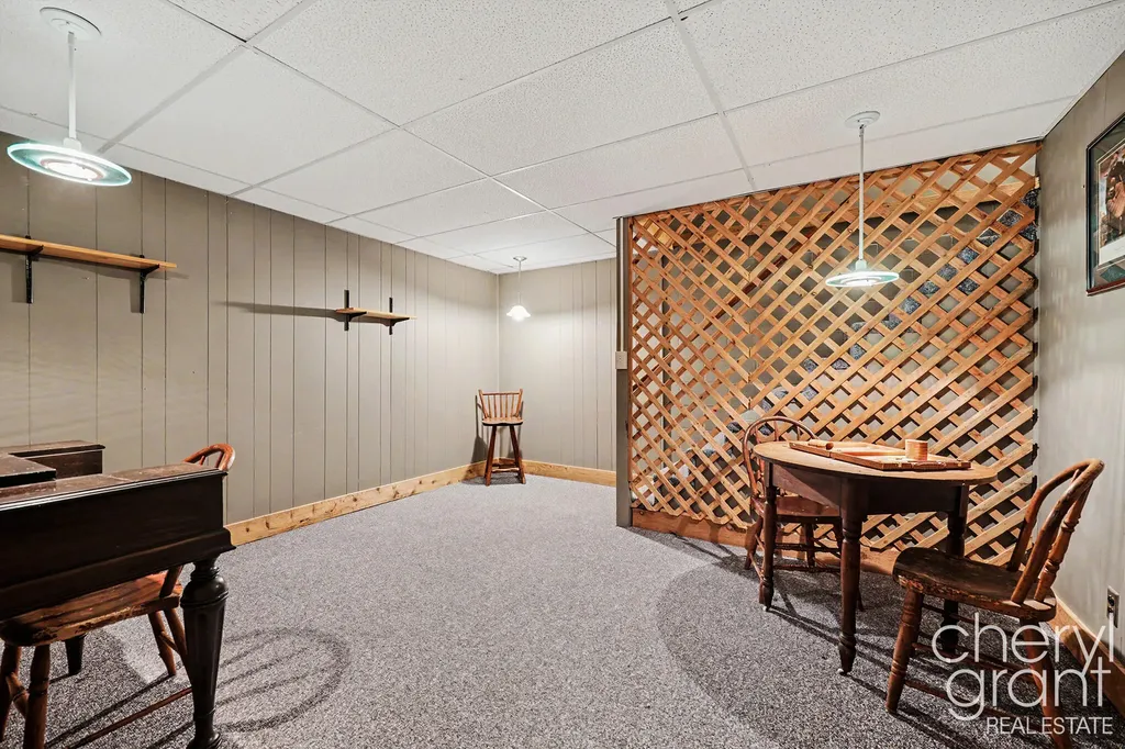 15888 Vinecrest Avenue Spring Lake Township MI 49456