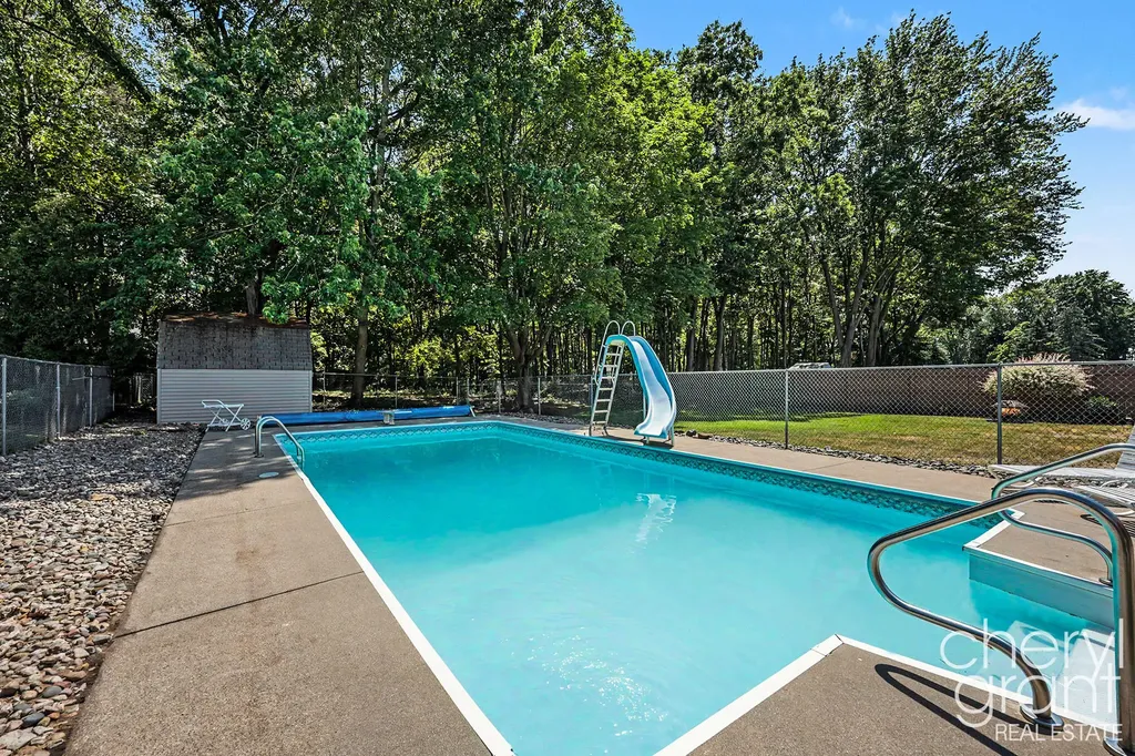 15888 Vinecrest Avenue Spring Lake Township MI 49456