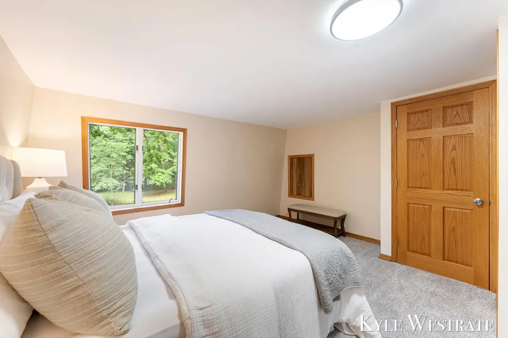 15594 Ritchie Avenue NE Nelson Township MI 49319
