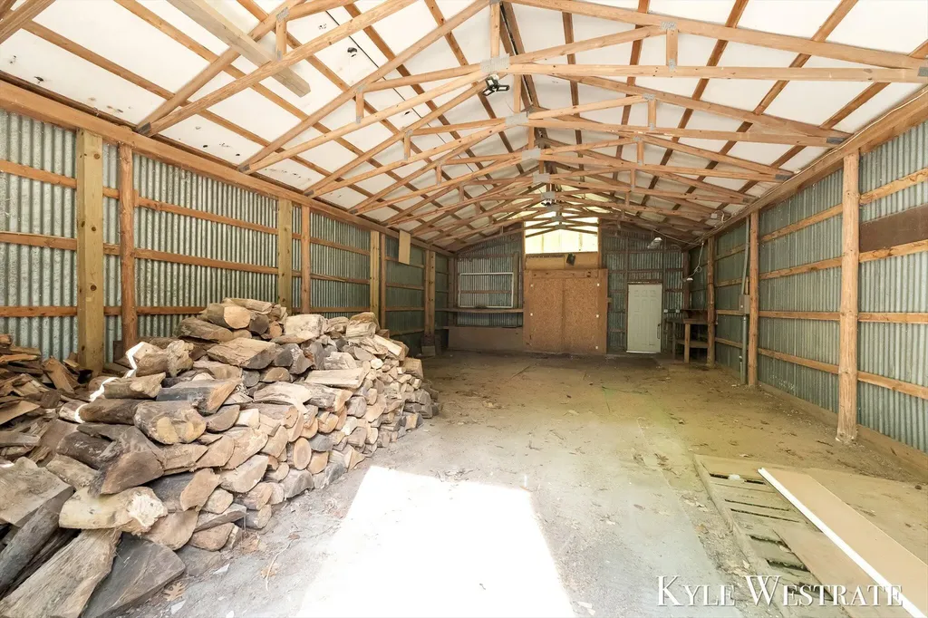 15594 Ritchie Avenue NE Nelson Township MI 49319