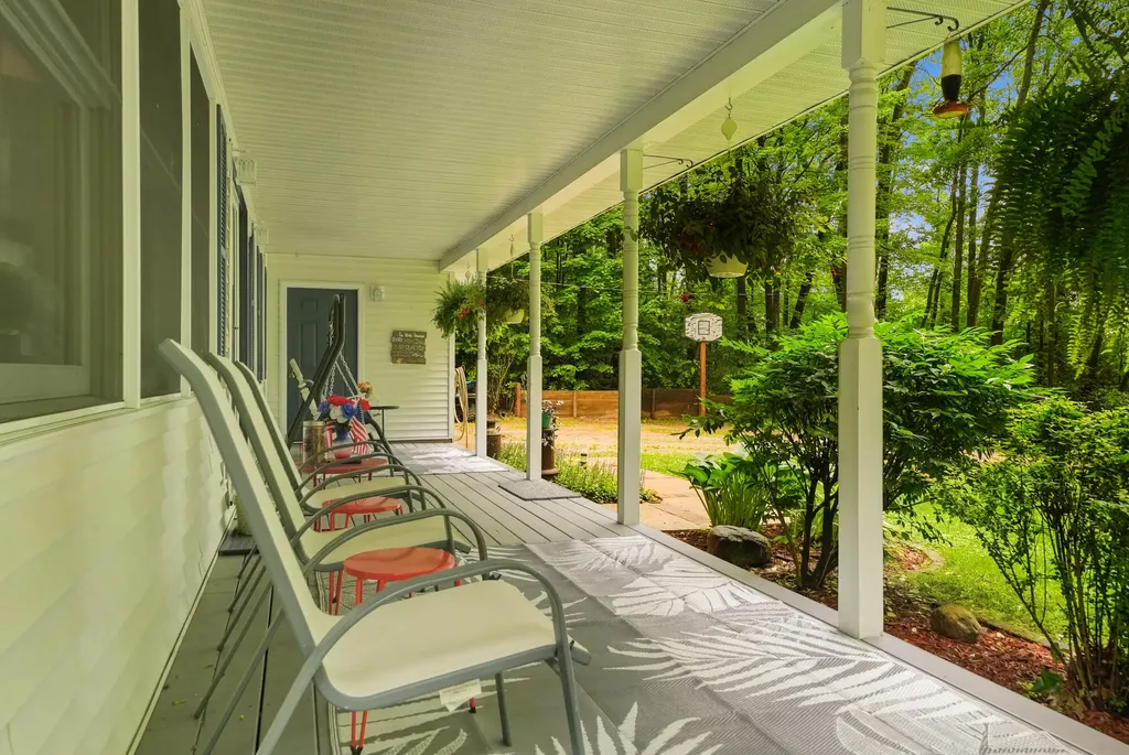 21537 W Kendaville Road Montcalm Township MI 49339