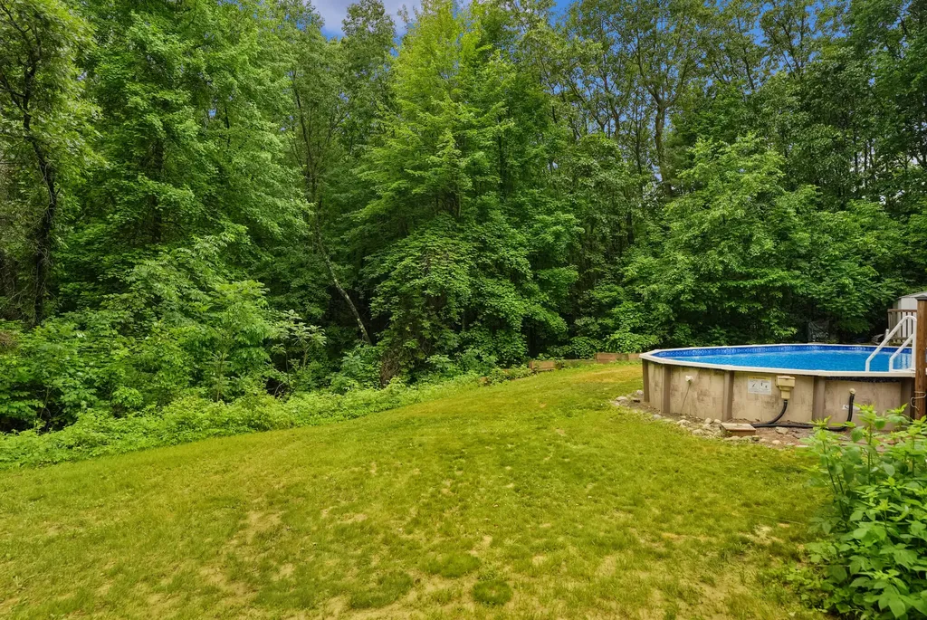 21537 W Kendaville Road Montcalm Township MI 49339
