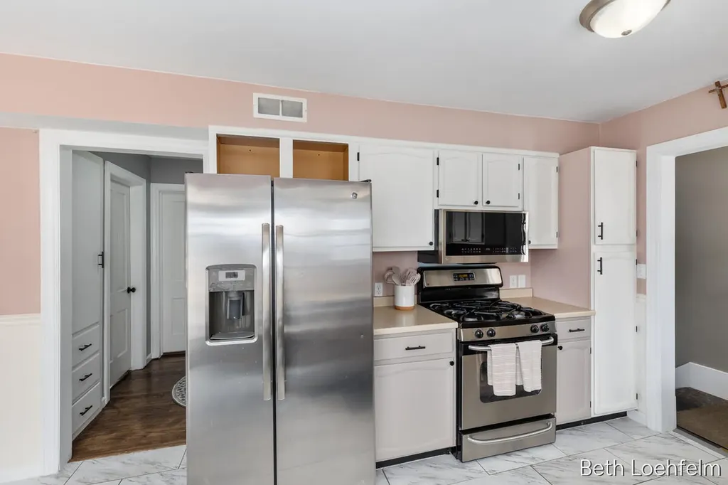 847 N Ottillia Street SE Grand Rapids City MI 49507