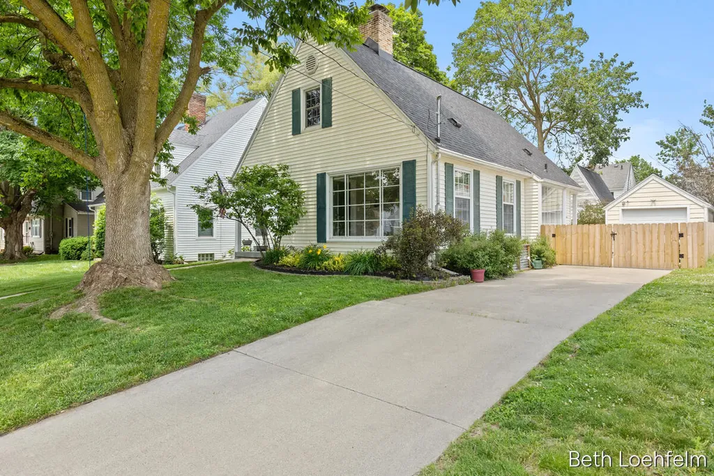 847 N Ottillia Street SE Grand Rapids City MI 49507