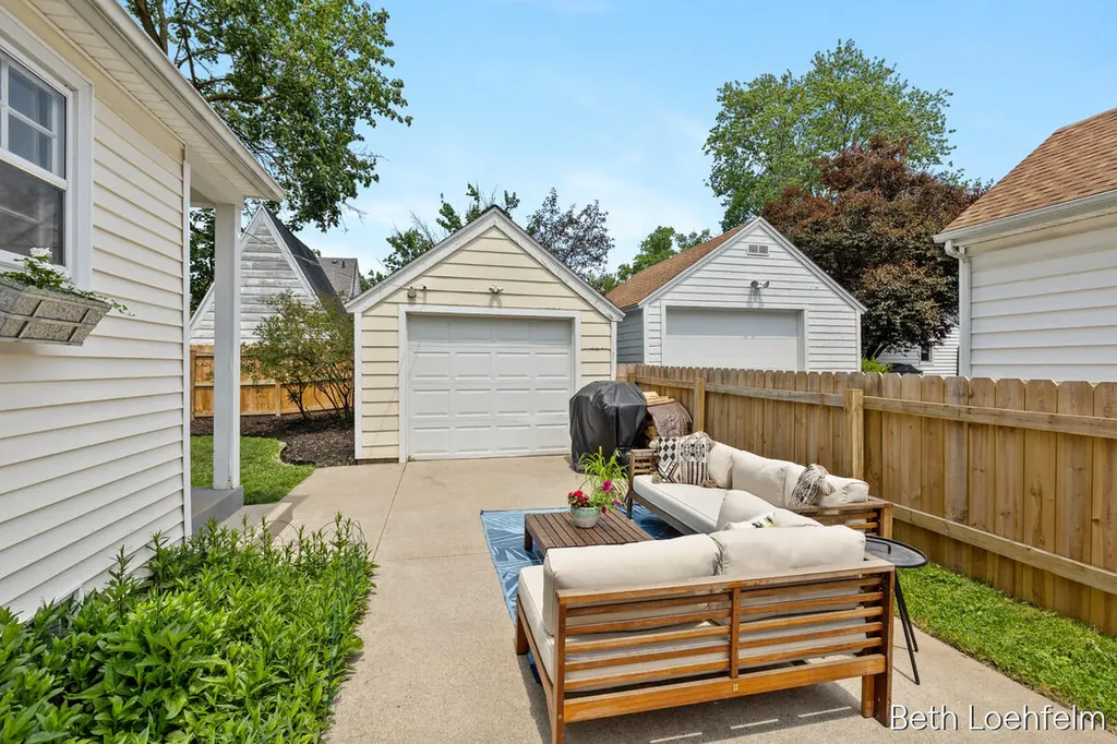 847 N Ottillia Street SE Grand Rapids City MI 49507