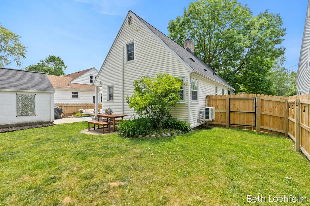 847 N Ottillia Street SE Grand Rapids City MI 49507