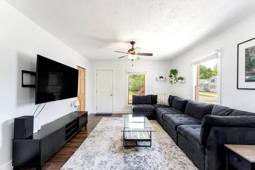 455 Divine Highway Portland City MI 48875