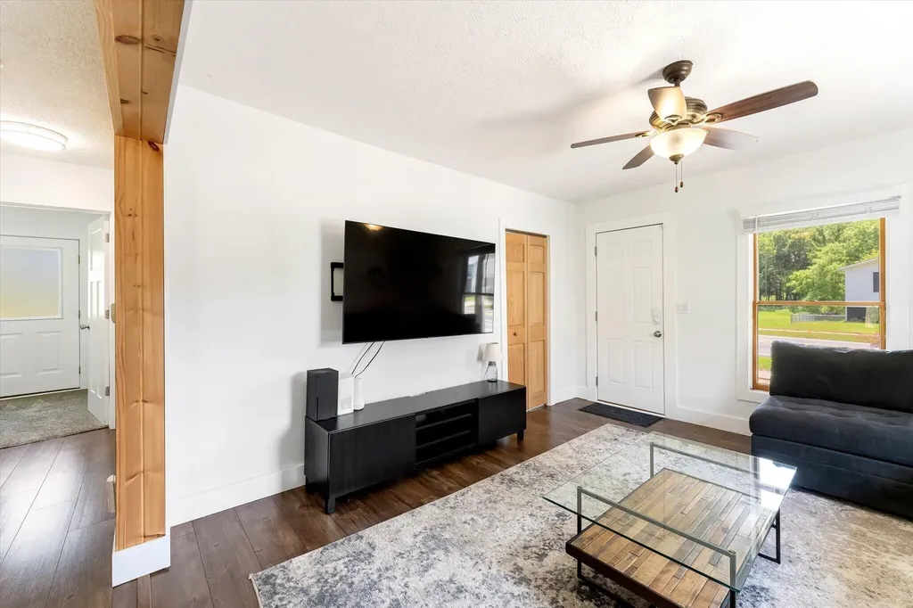 455 Divine Highway Portland City MI 48875