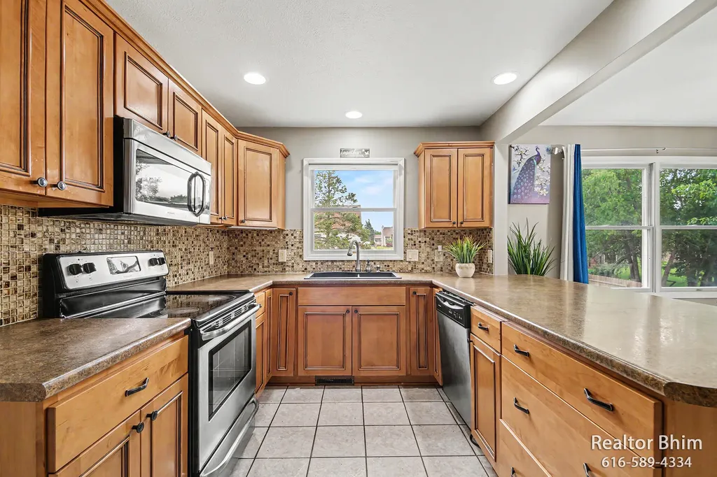 6712 Hartman Drive SE Gaines Charter Township MI 49316