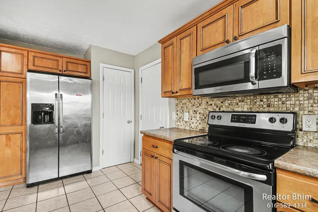 6712 Hartman Drive SE Gaines Charter Township MI 49316