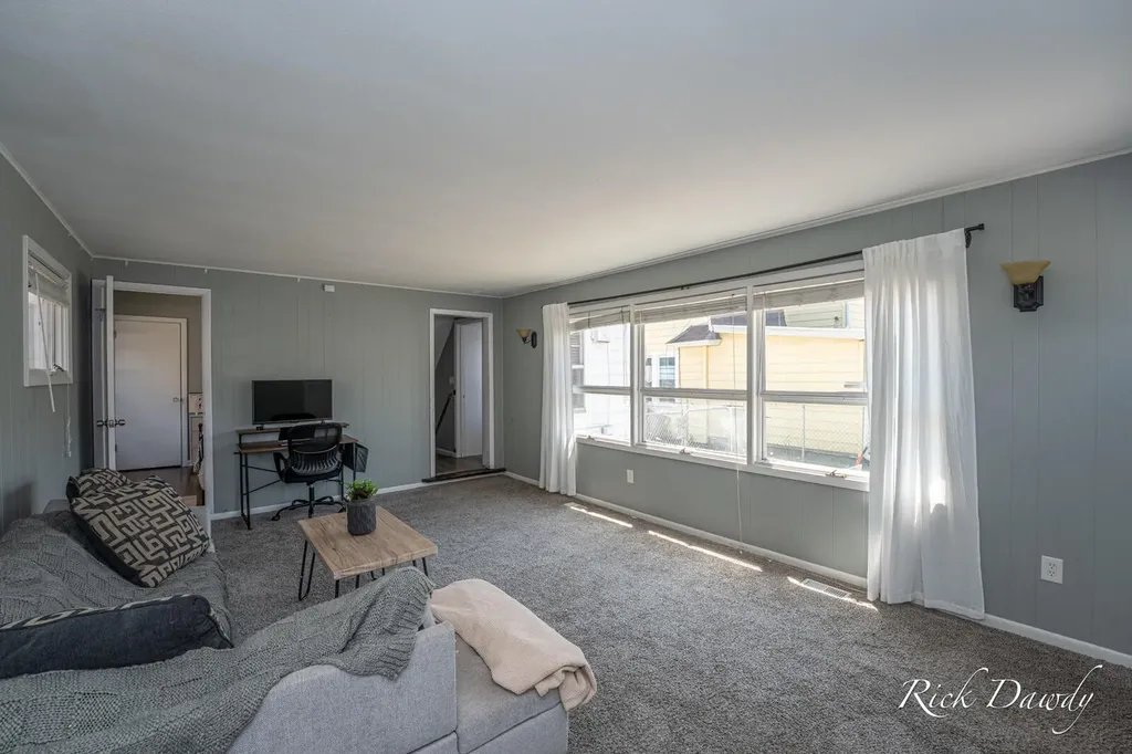 1225 Rathbone Street SW Wyoming City MI 49509