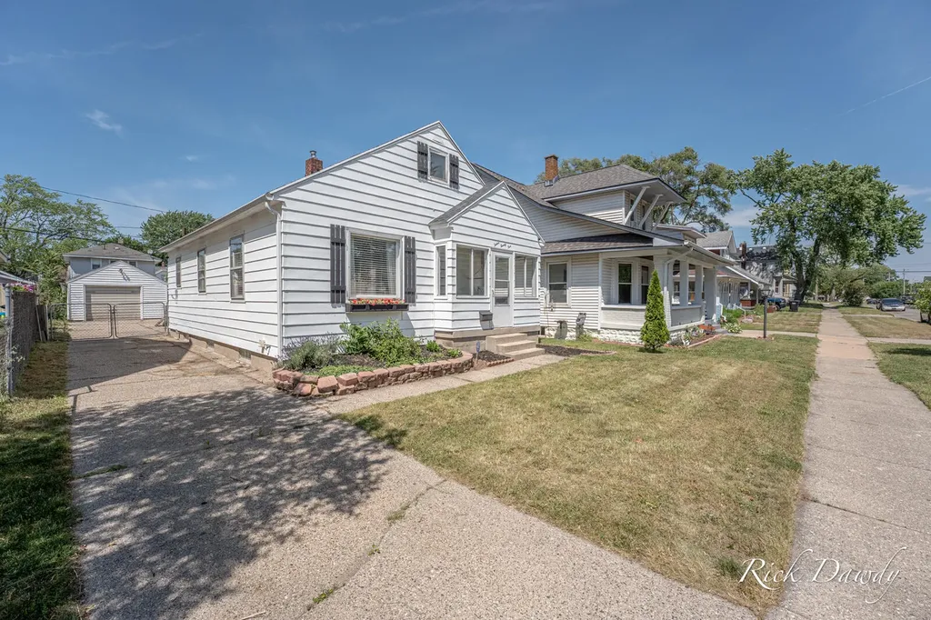 1225 Rathbone Street SW Wyoming City MI 49509
