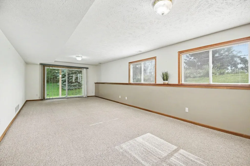 2091 Woodshire Place SE Kentwood City MI 49508