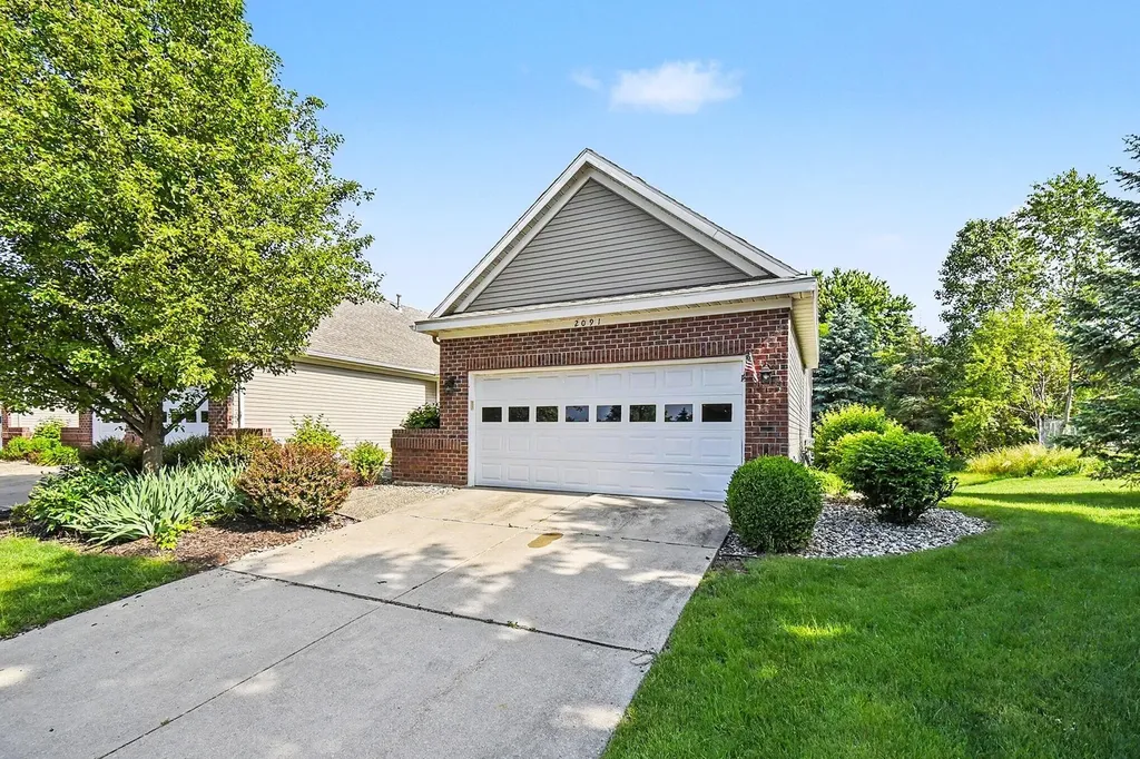 2091 Woodshire Place SE Kentwood City MI 49508