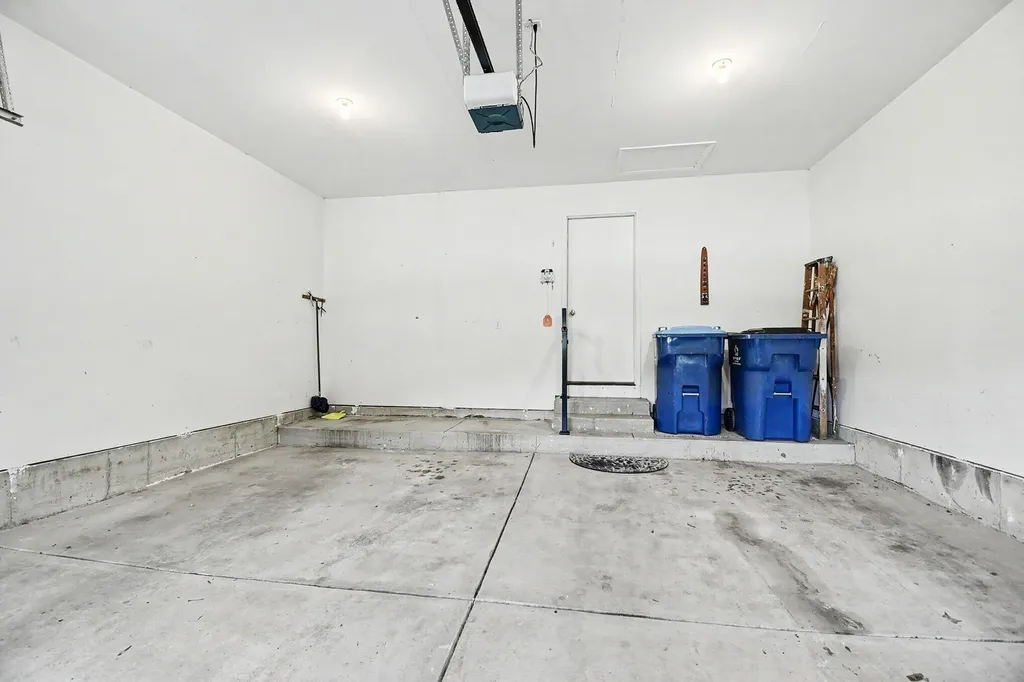 2091 Woodshire Place SE Kentwood City MI 49508