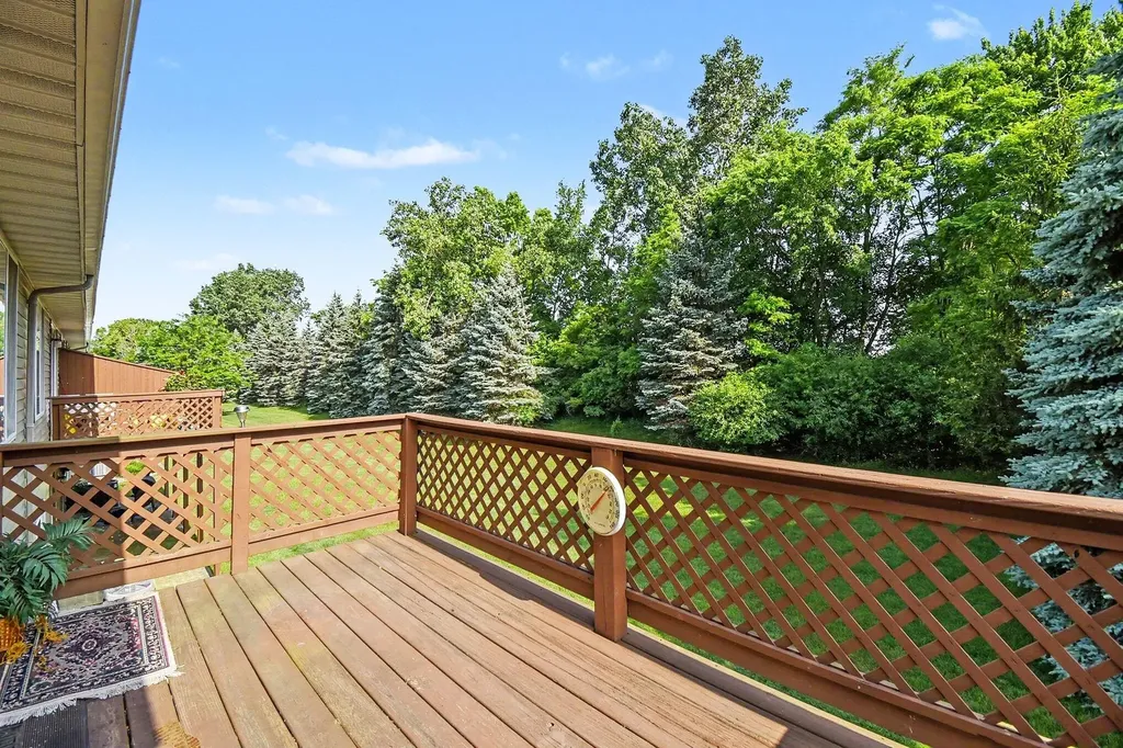 2091 Woodshire Place SE Kentwood City MI 49508
