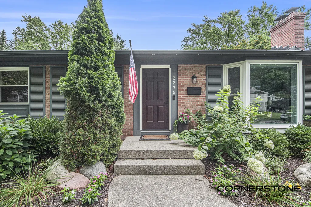 2236 Sylvan Avenue SE Grand Rapids City MI 49506