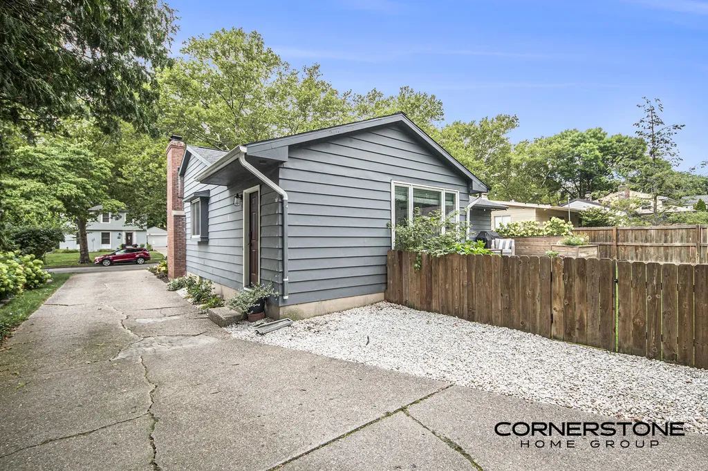 2236 Sylvan Avenue SE Grand Rapids City MI 49506