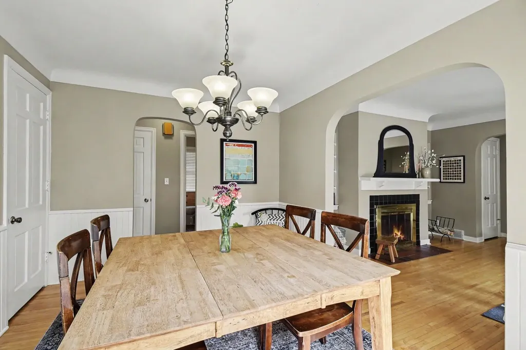 904 Mayhew Wood Drive SE Grand Rapids City MI 49507