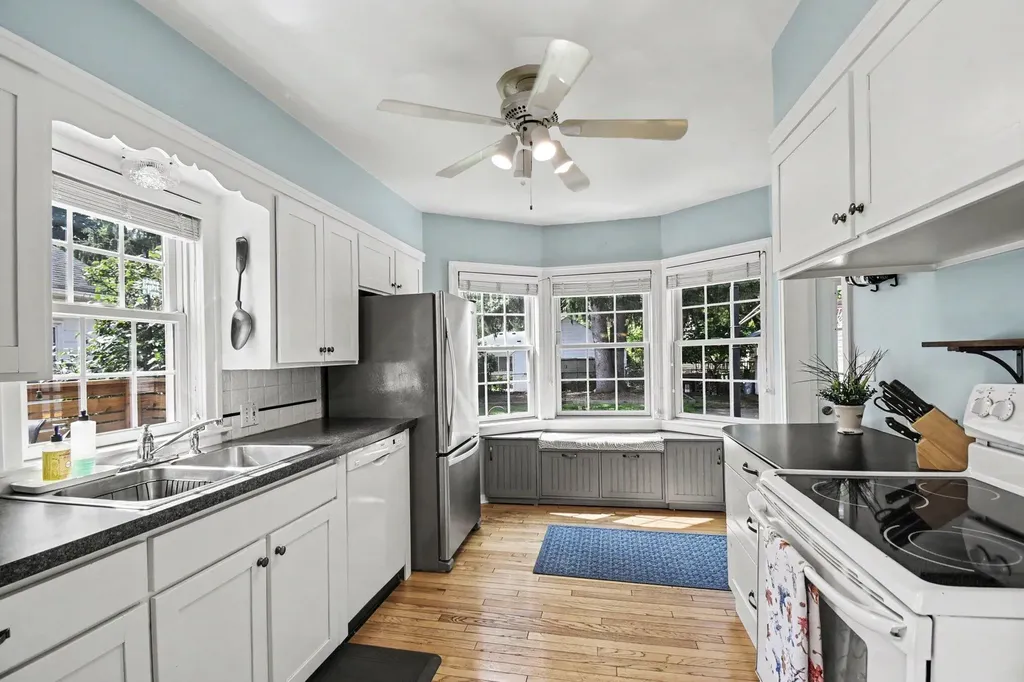 904 Mayhew Wood Drive SE Grand Rapids City MI 49507