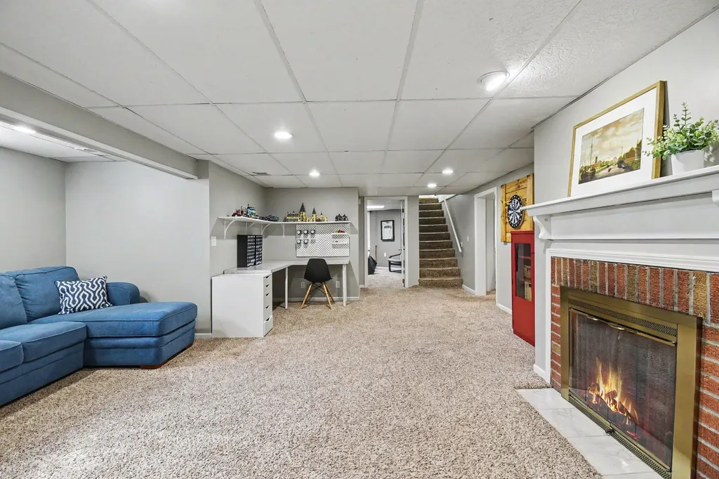 904 Mayhew Wood Drive SE Grand Rapids City MI 49507