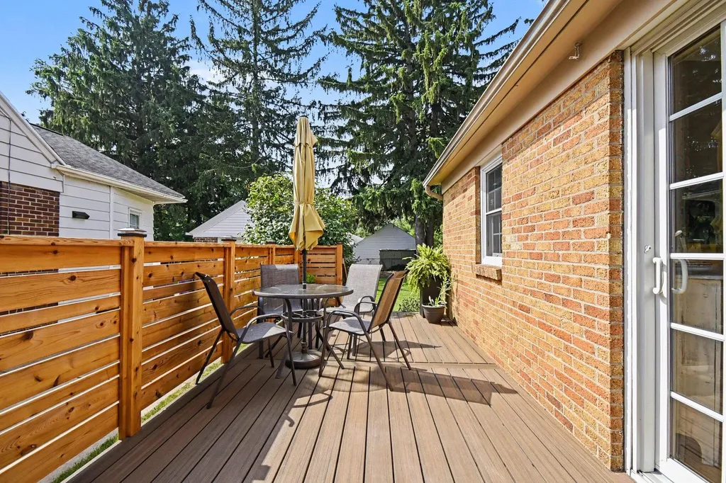 904 Mayhew Wood Drive SE Grand Rapids City MI 49507