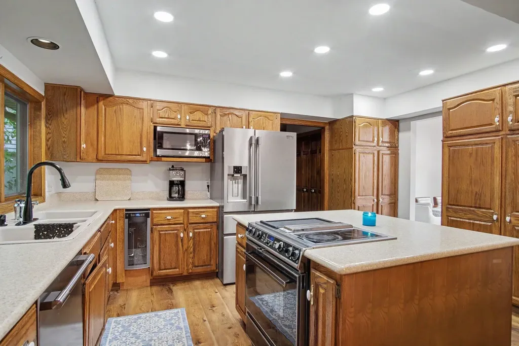 1795 Pembroke Street SE Kentwood City MI 49508