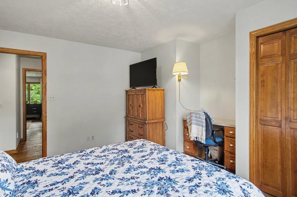 1795 Pembroke Street SE Kentwood City MI 49508