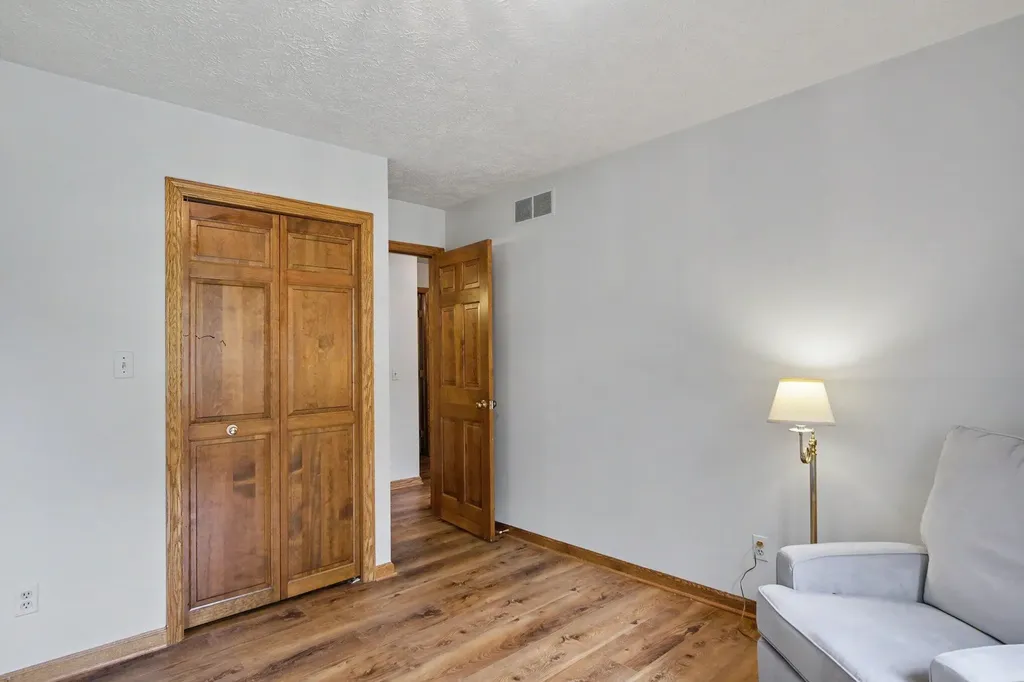 1795 Pembroke Street SE Kentwood City MI 49508