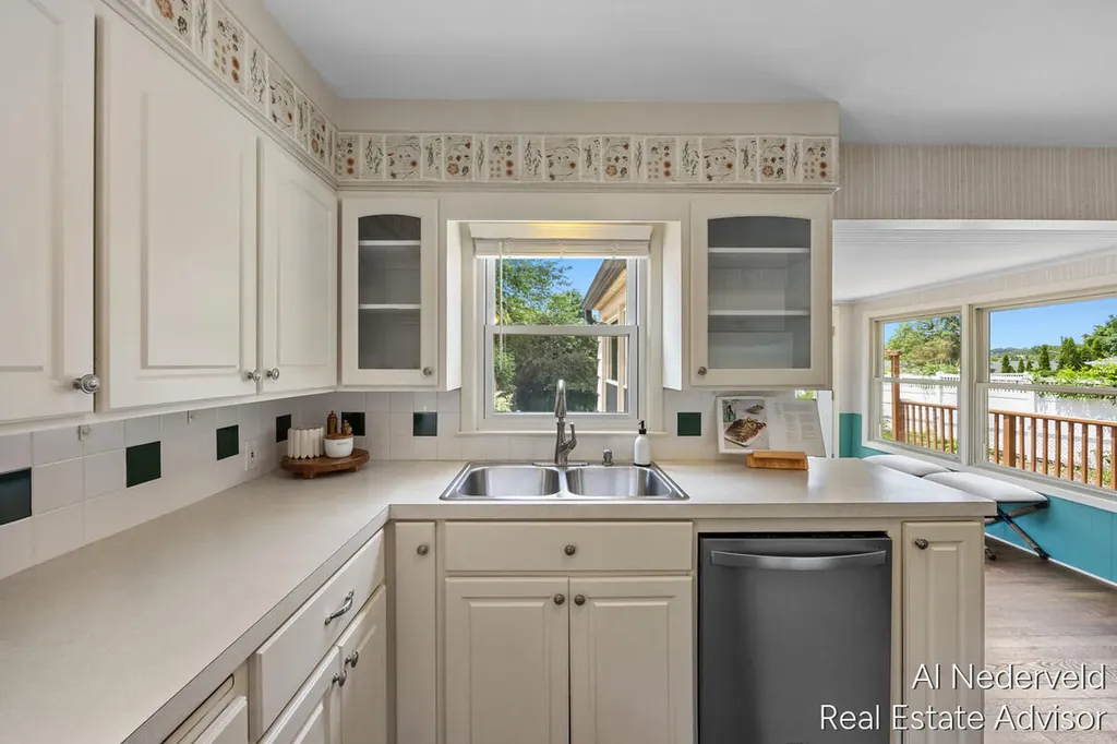 303 Wallinwood Avenue NE Grand Rapids City MI 49503