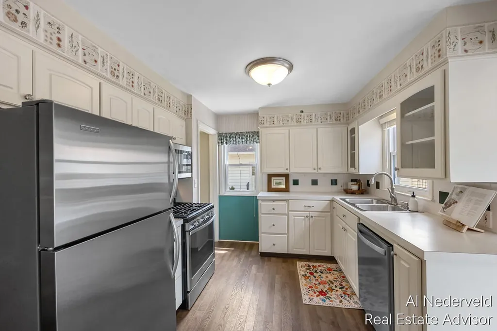 303 Wallinwood Avenue NE Grand Rapids City MI 49503