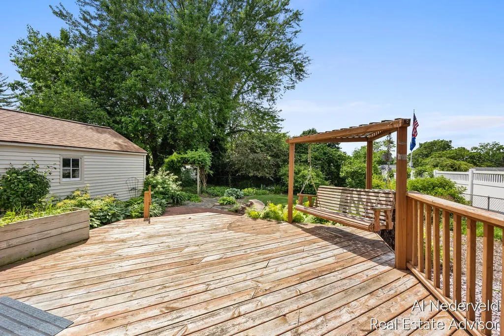 303 Wallinwood Avenue NE Grand Rapids City MI 49503
