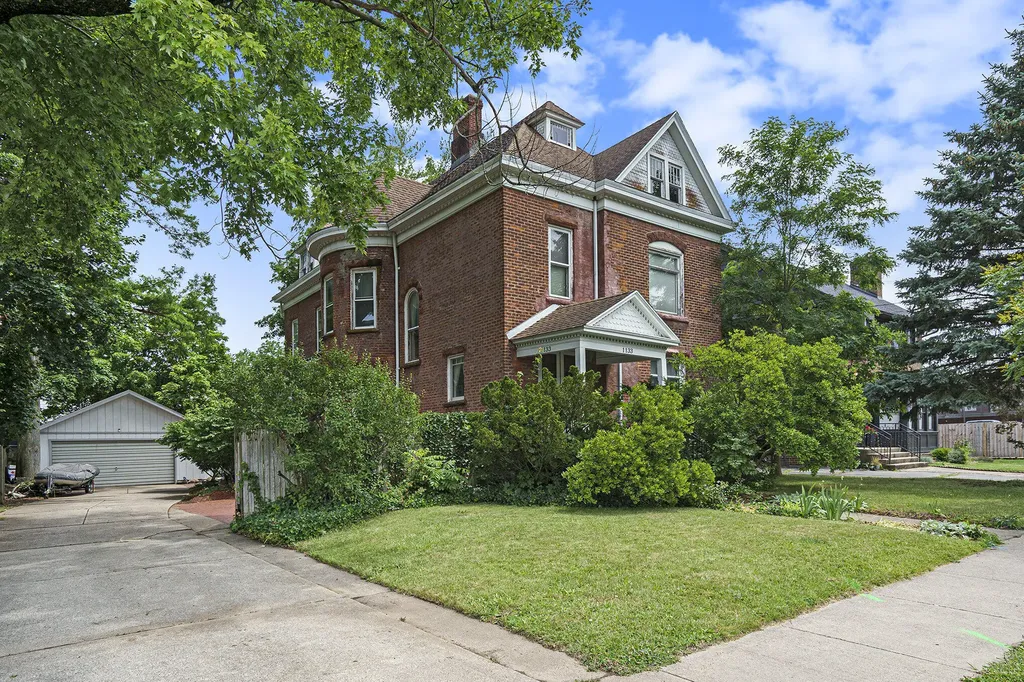 1133 S Westnedge Avenue Kalamazoo City MI 49008