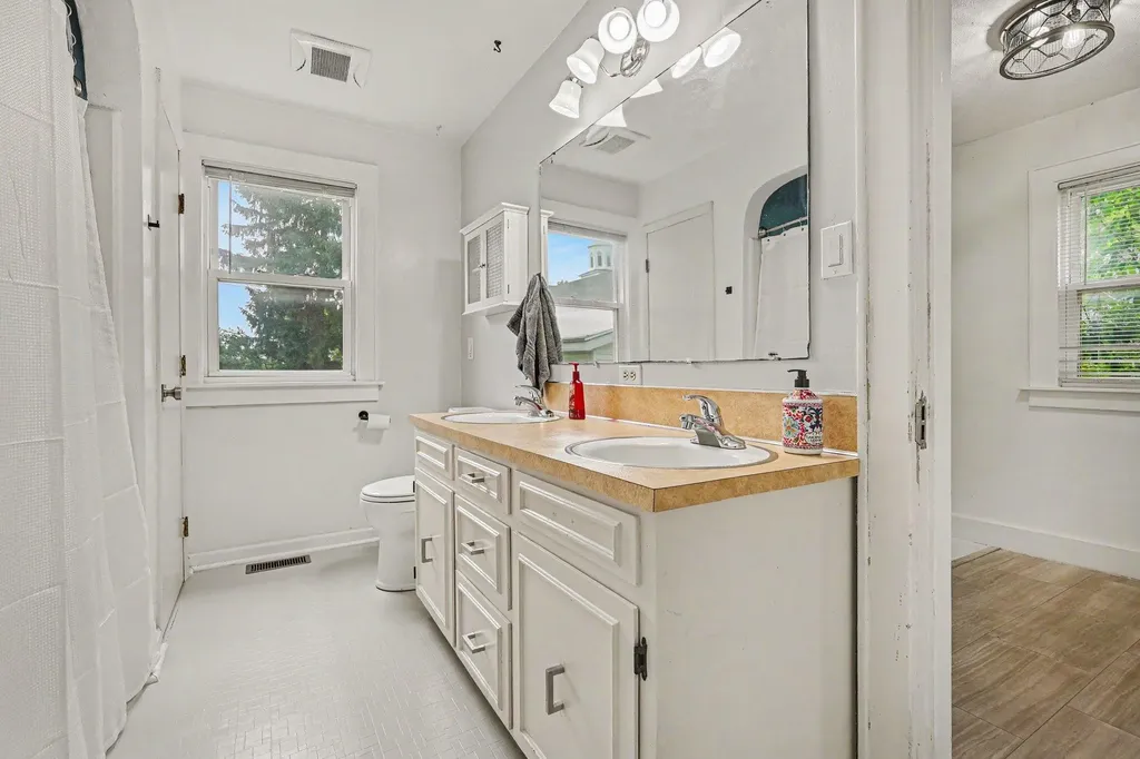 8486 Harlow Avenue SW Byron Township MI 49315