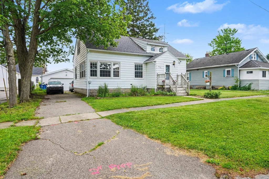 8486 Harlow Avenue SW Byron Township MI 49315