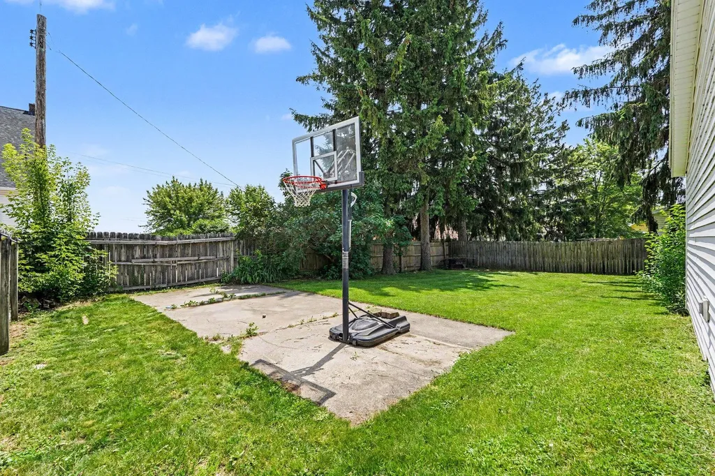 8486 Harlow Avenue SW Byron Township MI 49315