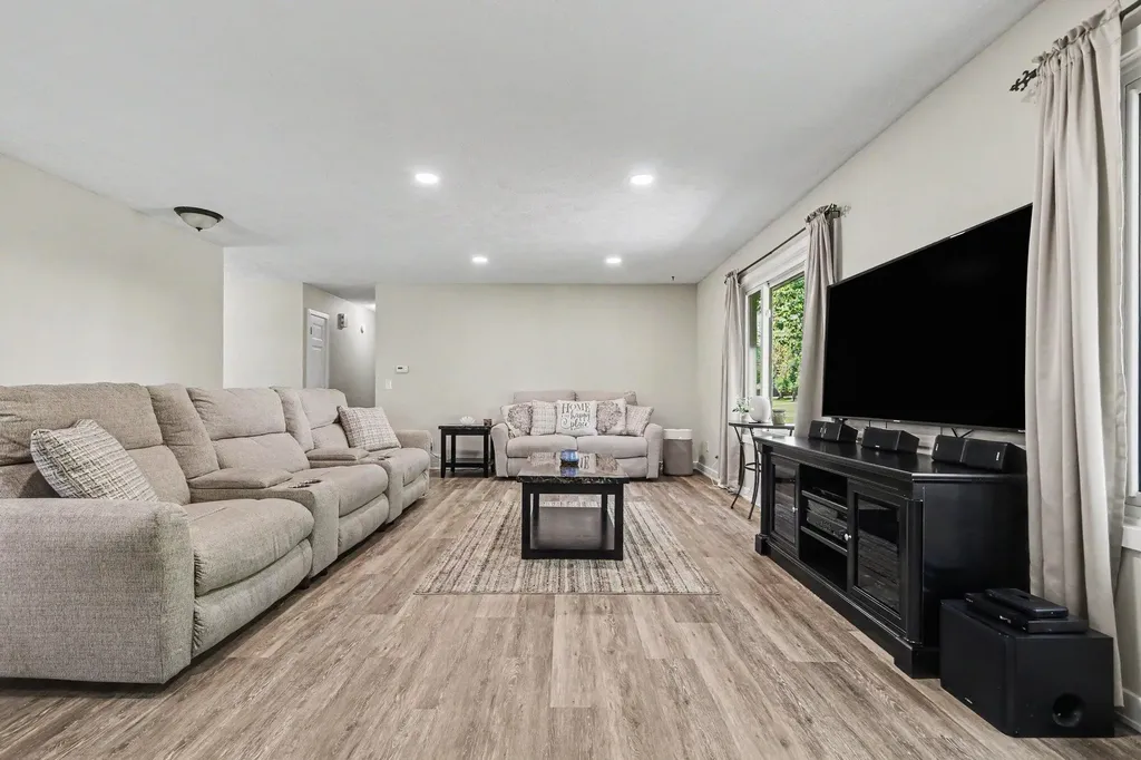 8490 Woodruff Drive SW Byron Township MI 49315