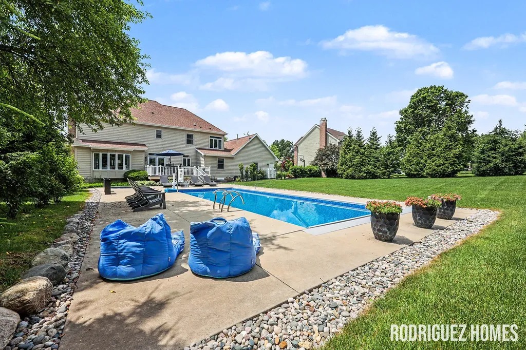 2246 Cascade Lakes Circle SE Cascade Charter Township MI 49546