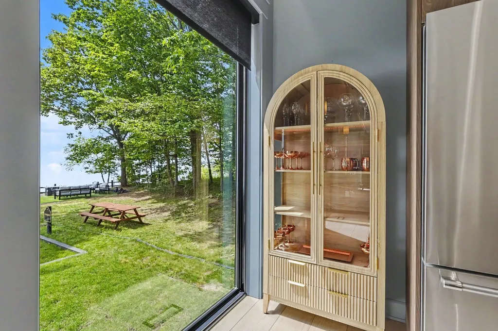 2578 Lakeshore Drive Saugatuck Township MI 49408