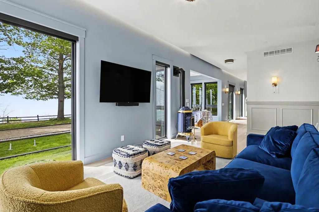 2578 Lakeshore Drive Saugatuck Township MI 49408