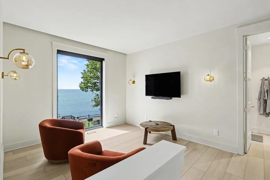 2578 Lakeshore Drive Saugatuck Township MI 49408