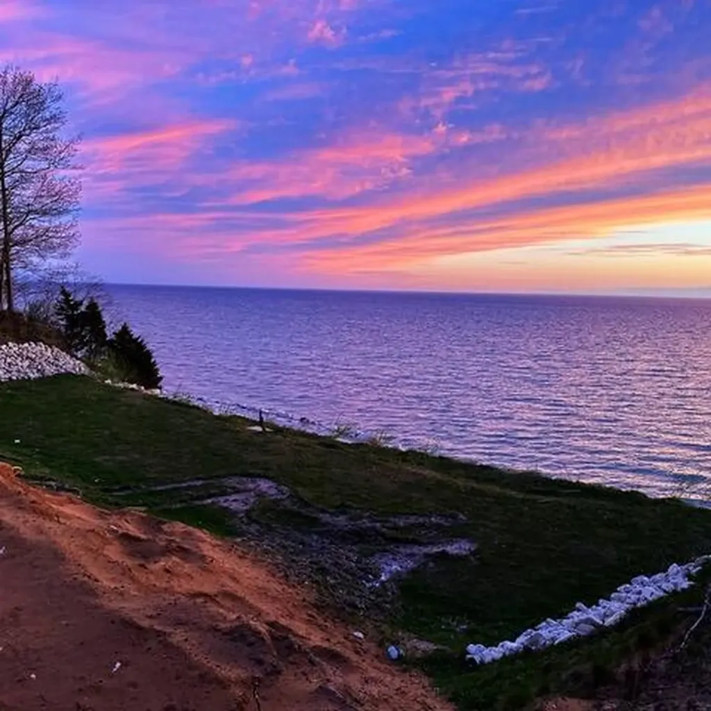 2578 Lakeshore Drive Saugatuck Township MI 49408