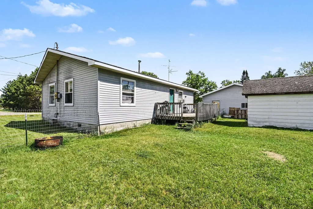 561 Pembroke Drive Grayling Charter Township MI 49738