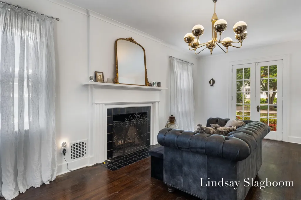 843 Orchard Avenue SE East Grand Rapids City MI 49506