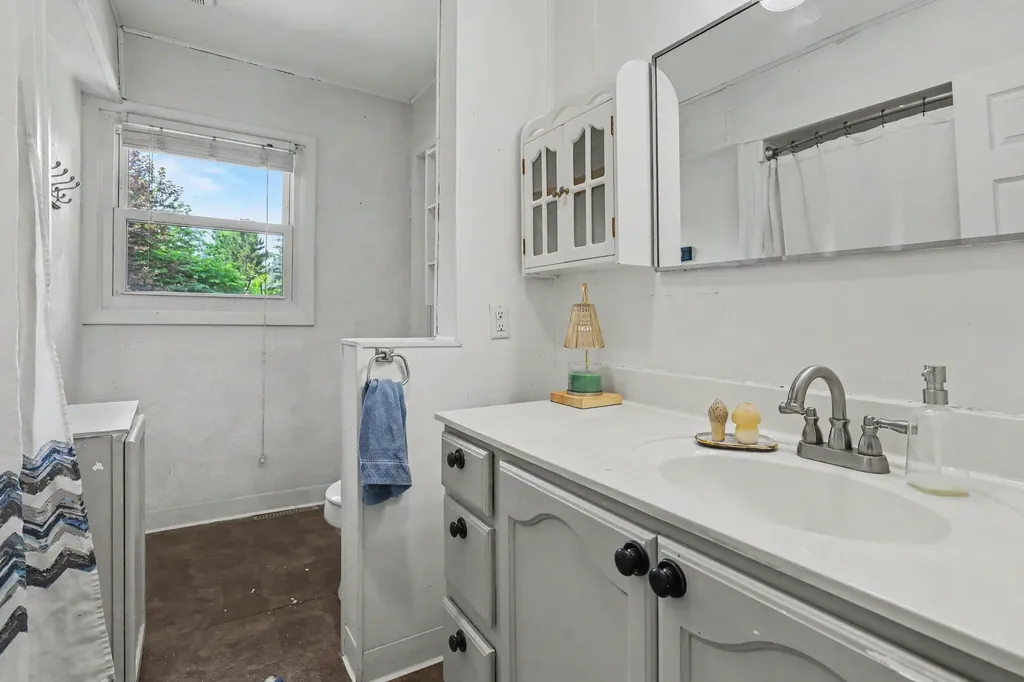 315 W Tuttle Road Berlin Township MI 48846