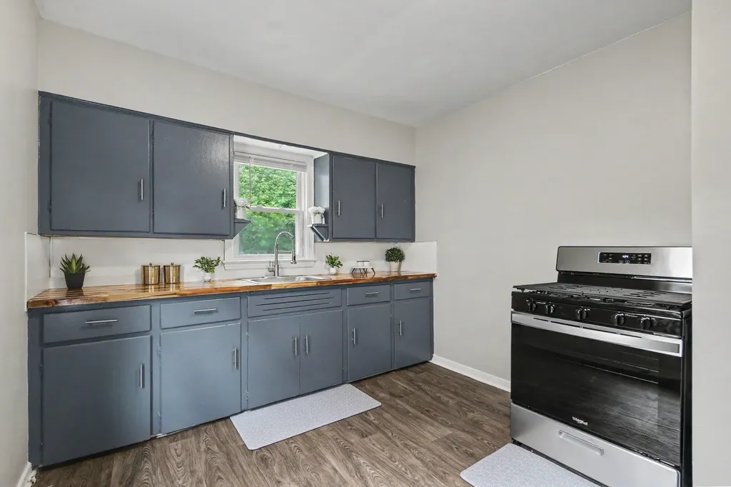 1727 Alto Avenue SE Grand Rapids City MI 49507