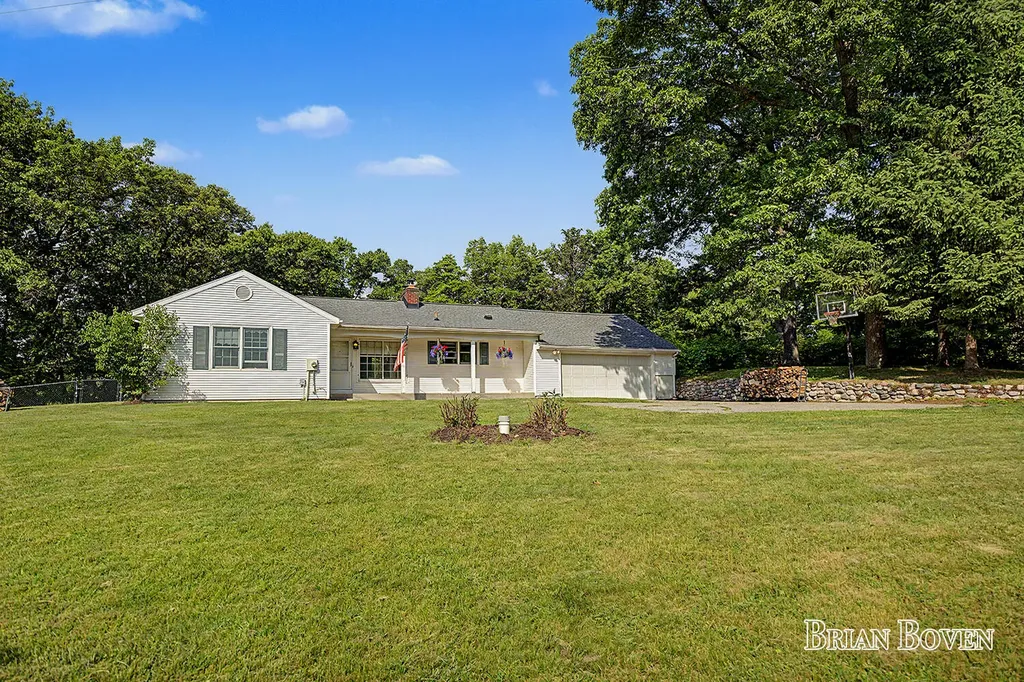 4383 Honey Creek Avenue NE Cannon Township MI 49301
