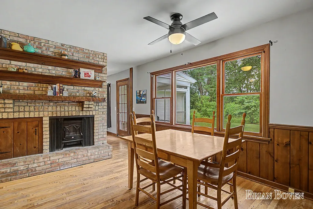 4383 Honey Creek Avenue NE Cannon Township MI 49301